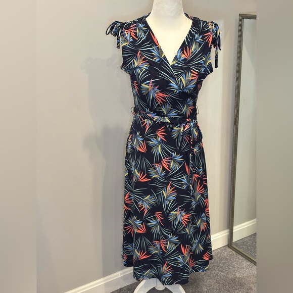 Leota Dresses & Skirts - LEOTA Finley Tropical Palm Tie Shoulder Perfect Wrap Midi Dress  Resort Wear